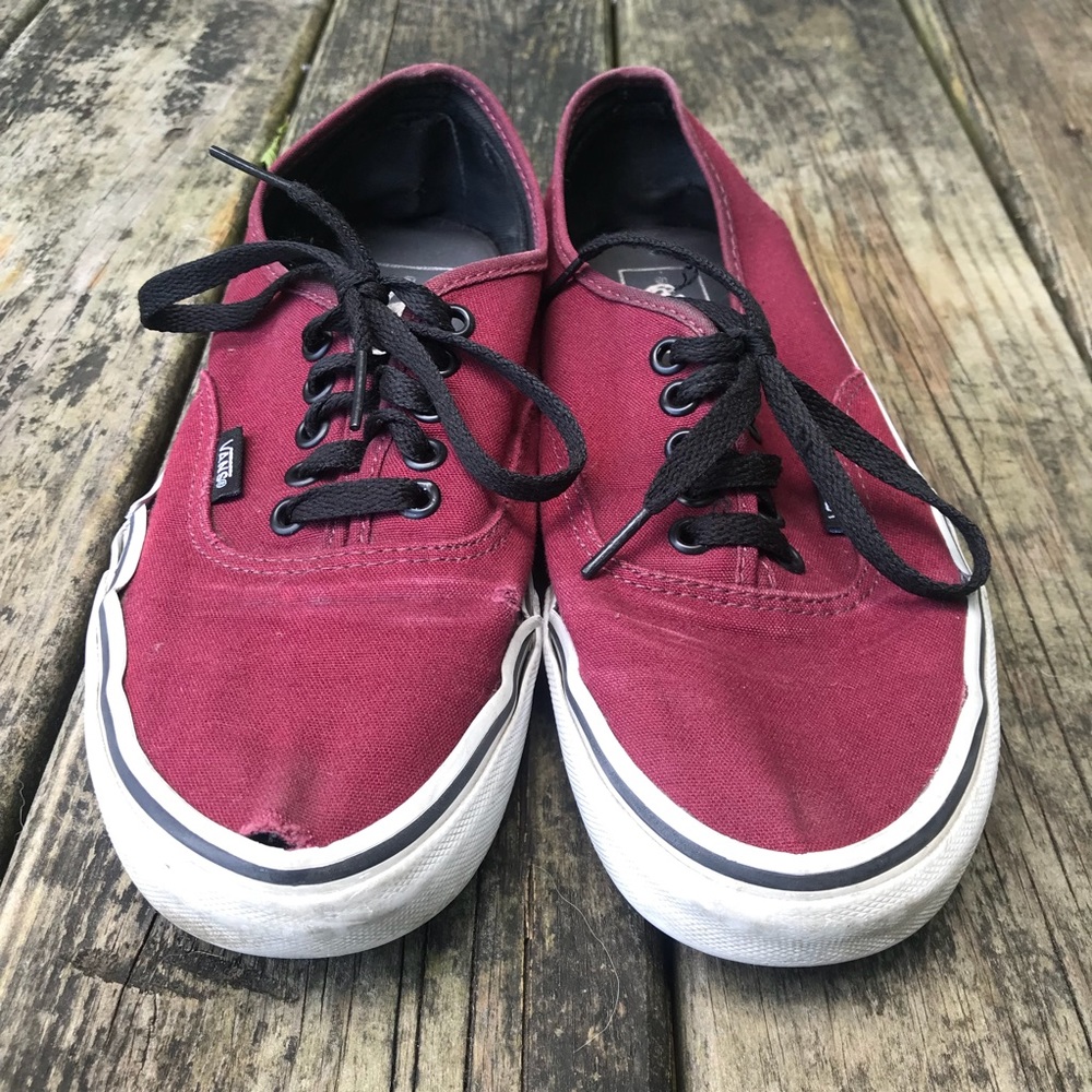 Red/Black Unisex Vans